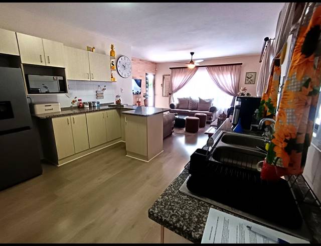 3 BEDROOM SIMPLEX SOLD IN BLUFF